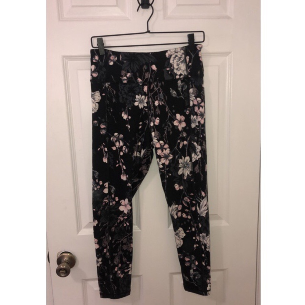 💫Victoria Secret Floral Leggings💫